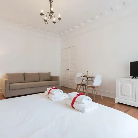 Appartement Avenida Praia Da Vitoria Lissabon